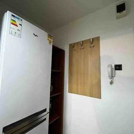 Lovely 1 Bedroom Apartment Near City Center شقة