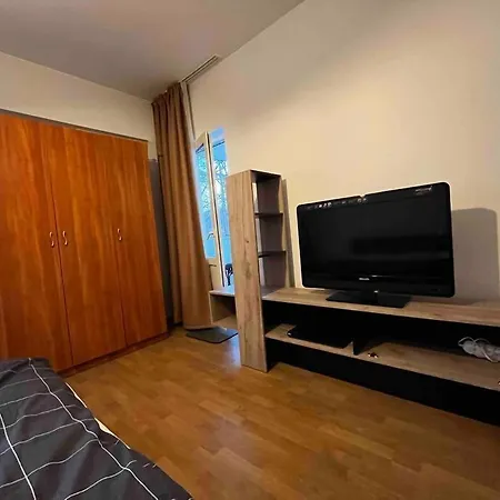 شقة Lovely 1 Bedroom Apartment Near City Center